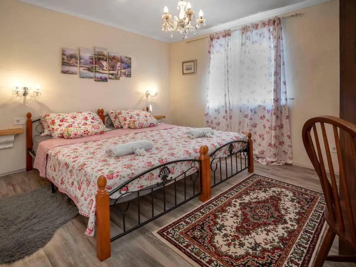 Holiday Home Villa Aurora By Interhome Loborika