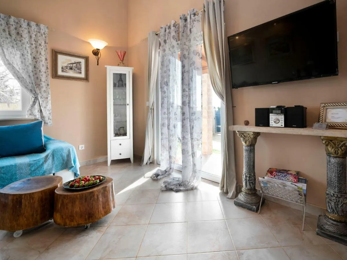 Holiday Home Villa Aurora By Interhome Loborika